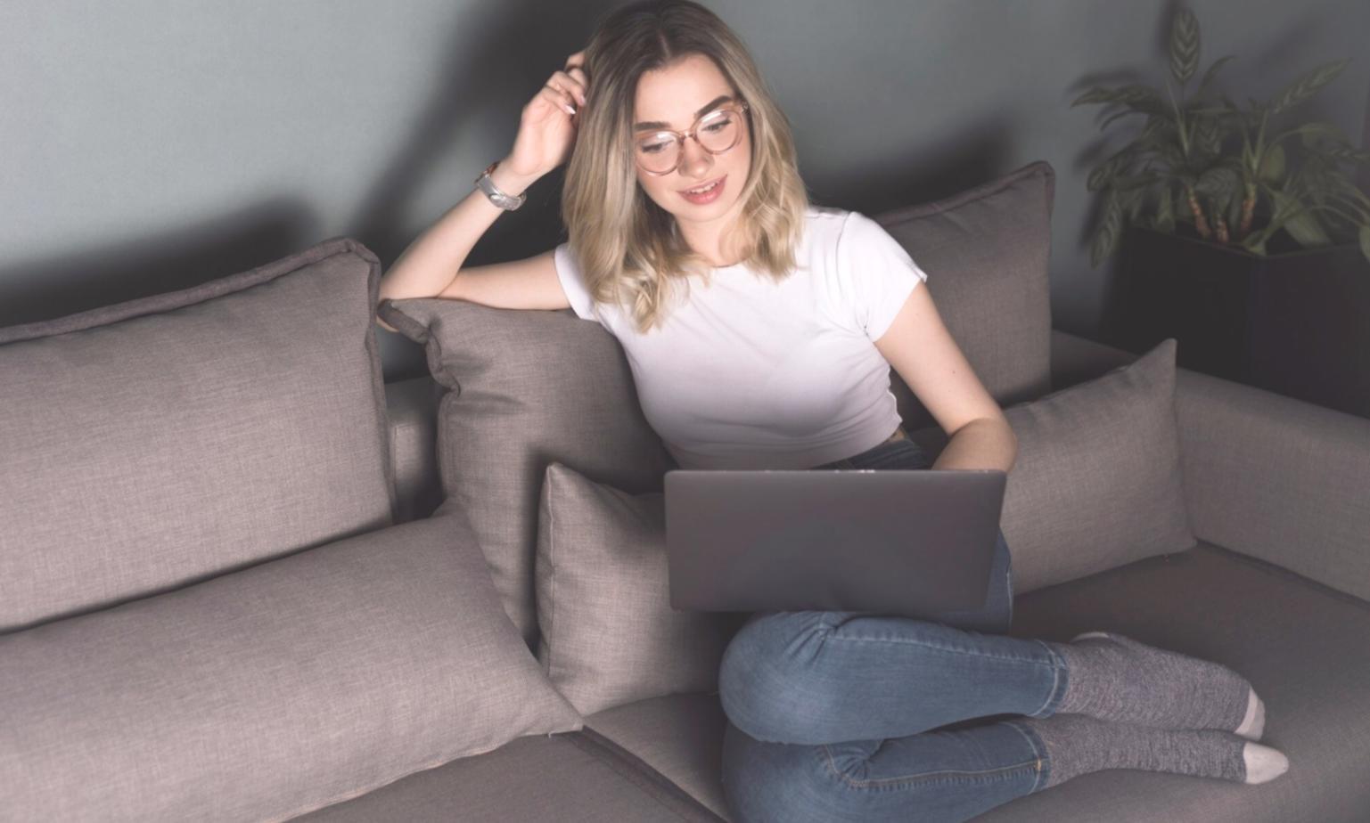 Formation financière interactive avec graphiques et analyses